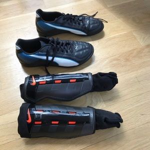 Soccer kit Puma tennis and shin guard